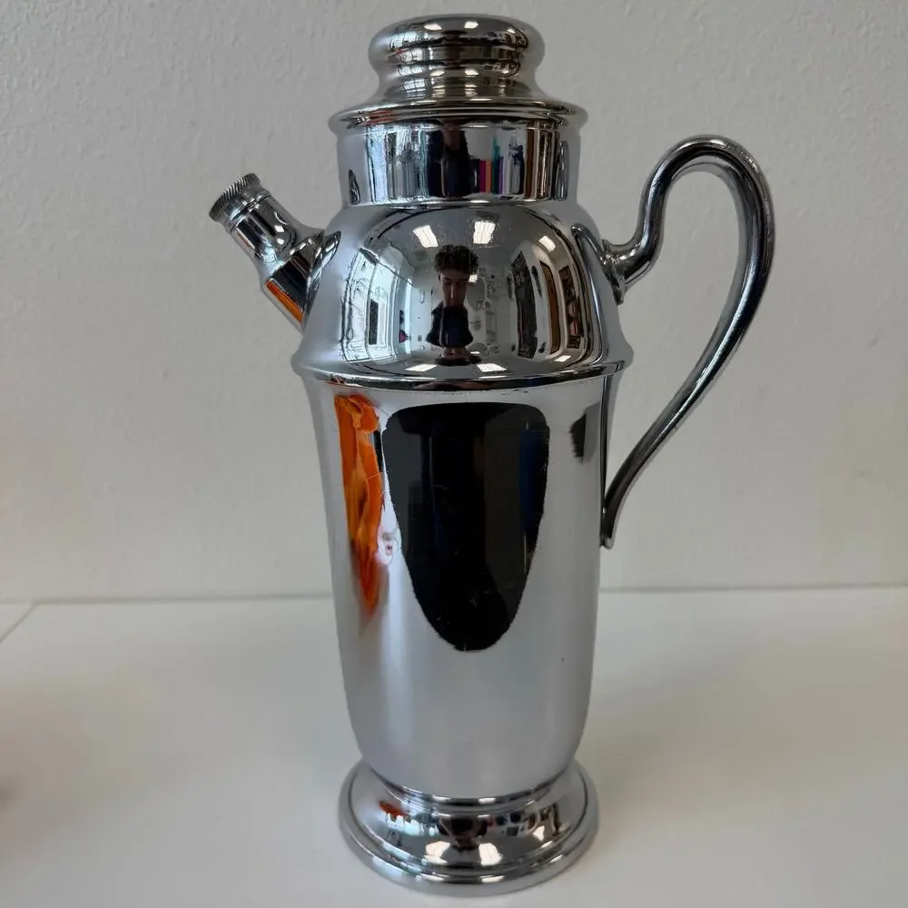 Vintage Sheffield Silver Co. Bar Cocktail Shaker with Spout Silver-Plated 11